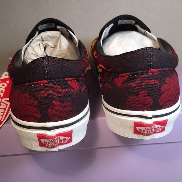 NWT Vans Classic Slip-On Samurai Rising Sneakers Men’s 9 - Picture 4 of 10